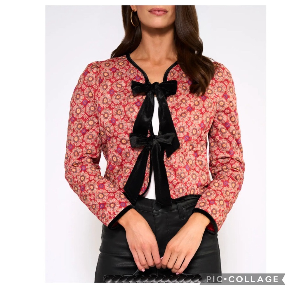 NEW AVARA EMBER QUILTED PRINT VELVET BOW JACKET